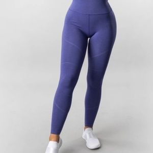 NEVER WORN: Alphalete OG Revival